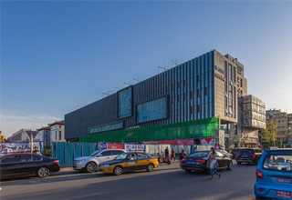 嘉定区扭曲圆管景观雕塑